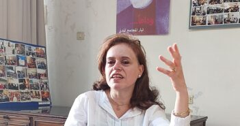 في تفكيك سرديات الخوف: حوار مع د. نايلة أبي نادر حول العقل، الدولة، والرهان على الإنسان